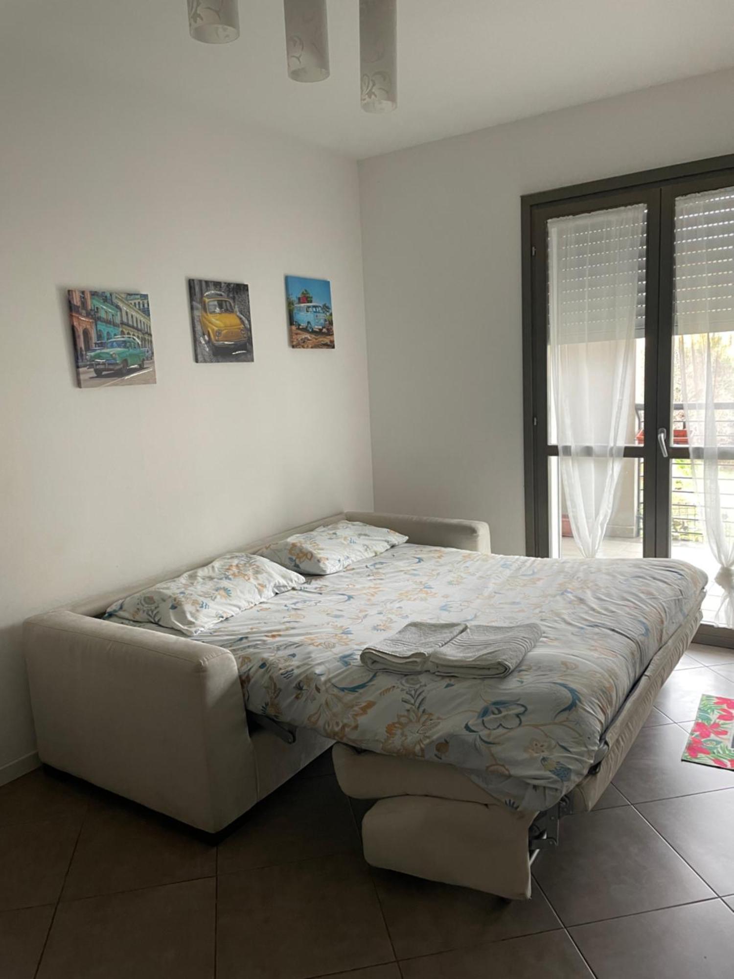 Dolcecasaleogiu Con Parcheggio Coperto Gratuito Apartment Vitinia Exterior foto