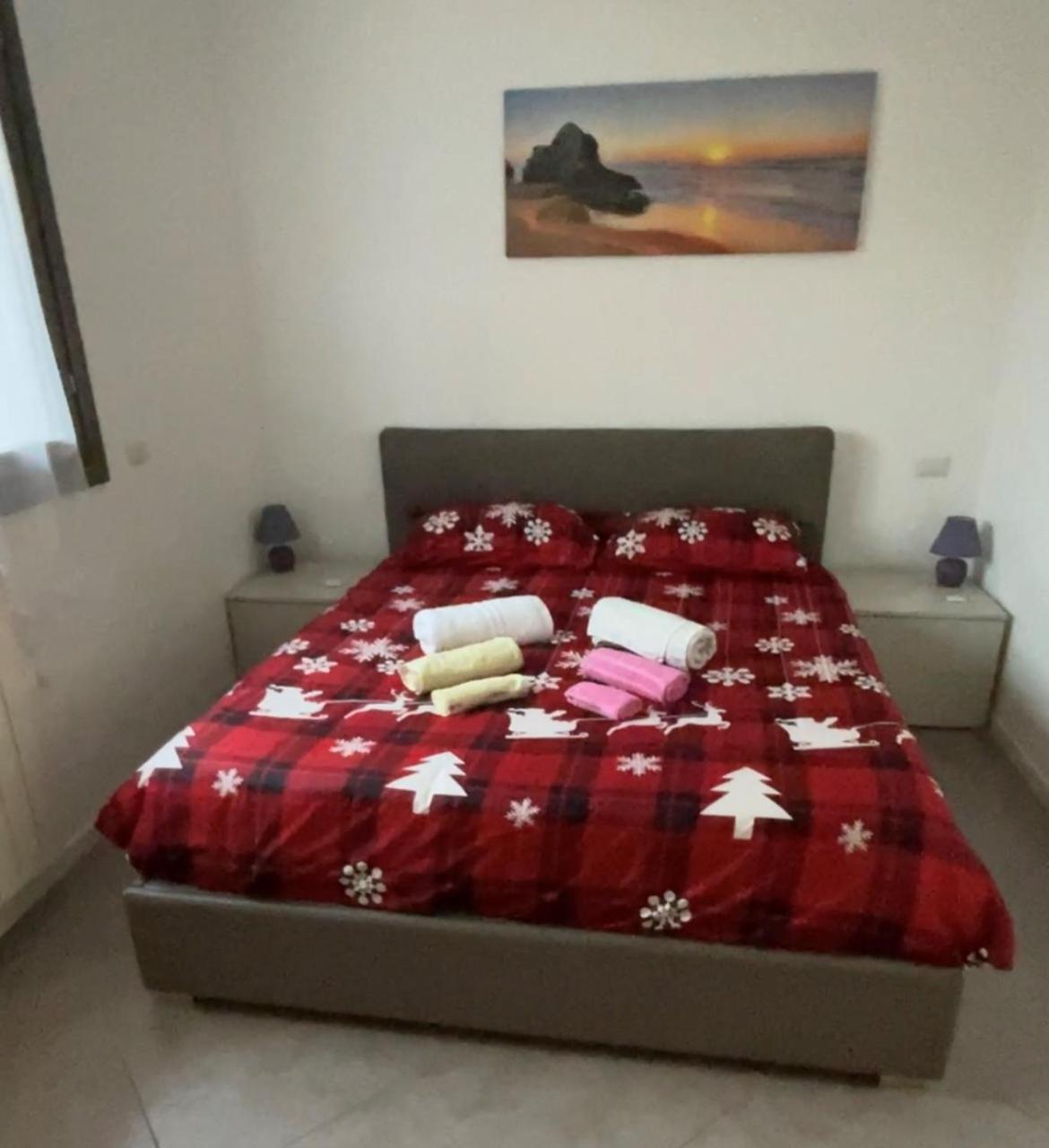 Dolcecasaleogiu Con Parcheggio Coperto Gratuito Apartment Vitinia Exterior foto